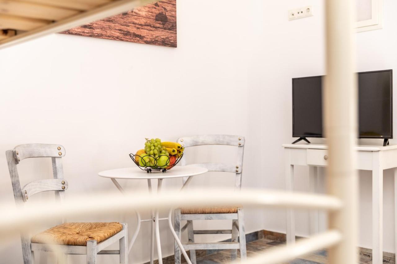 Naxos City Depis Luxury Suites מראה חיצוני תמונה