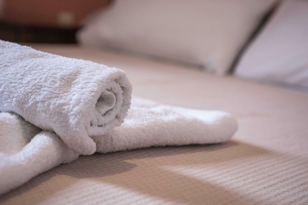 Naxos City Depis Luxury Suites מראה חיצוני תמונה